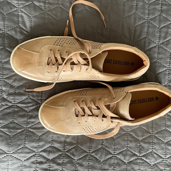 SHOES MEN'S  ( BROTHERS UNITED ) SIZE 8.5 Luxury Lace Up Perf DetailS - Picture 5 of 11